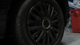 dorublog | 軽自動車のスチールホイールのカバー交換 ホイールカバー交換方法 Steel wheel hubcap viz ホイールカバー 14インチ 4枚セット ブラックガンメタ 汎用品 T17 VIZ-WJ5063DG14-01