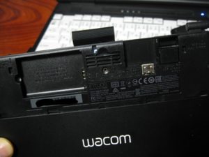 dorublog | パソコンでお絵描きいたずら書きペンタブ購入してみました。ワコム Intuos Comicペンタブレットペン&タッチ マンガ・イラスト制作用モデル Mサイズ ブラック CTH-690/K1 wacom